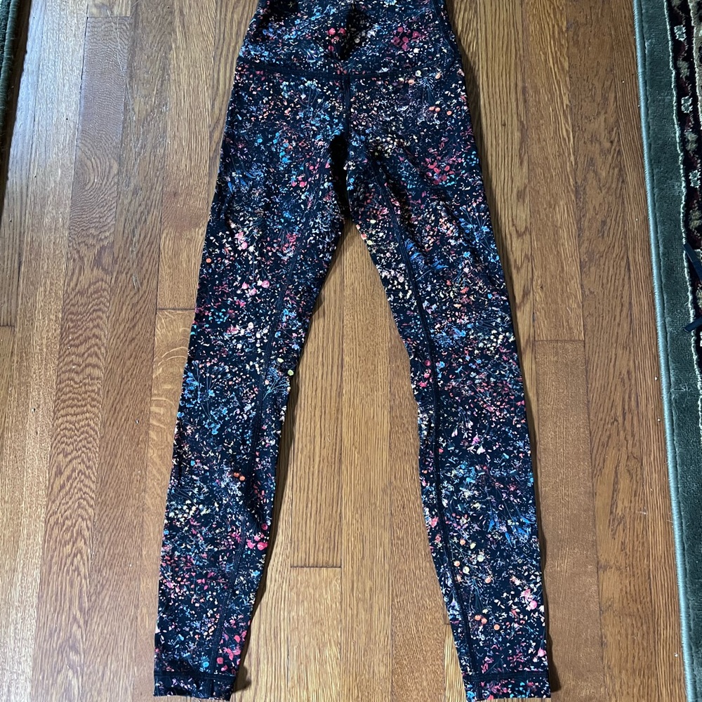 Lululemon wunder under floral size 2